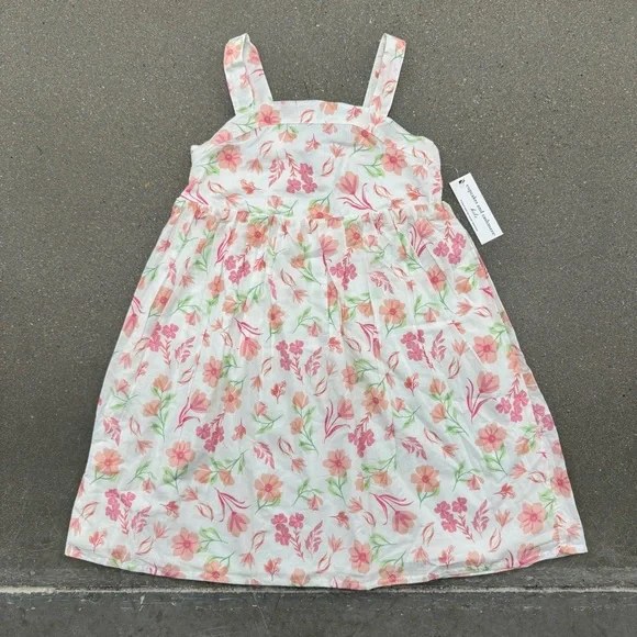 Cupcakes and Cashmere Floral Girls Dress with Bow Detail On Back NTW Size 8 - Picture 1 of 4